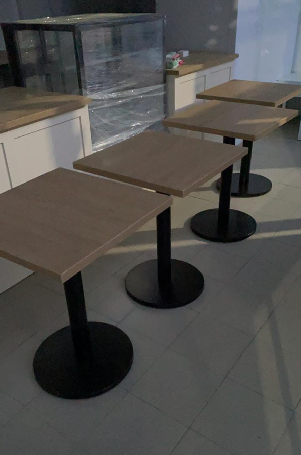 Стол Barcelona Ring