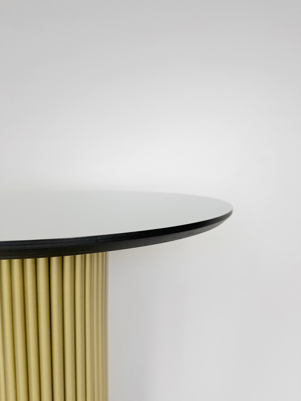 Столешница Фанера, диаметр 600, цвет - белый матовый, черный торец